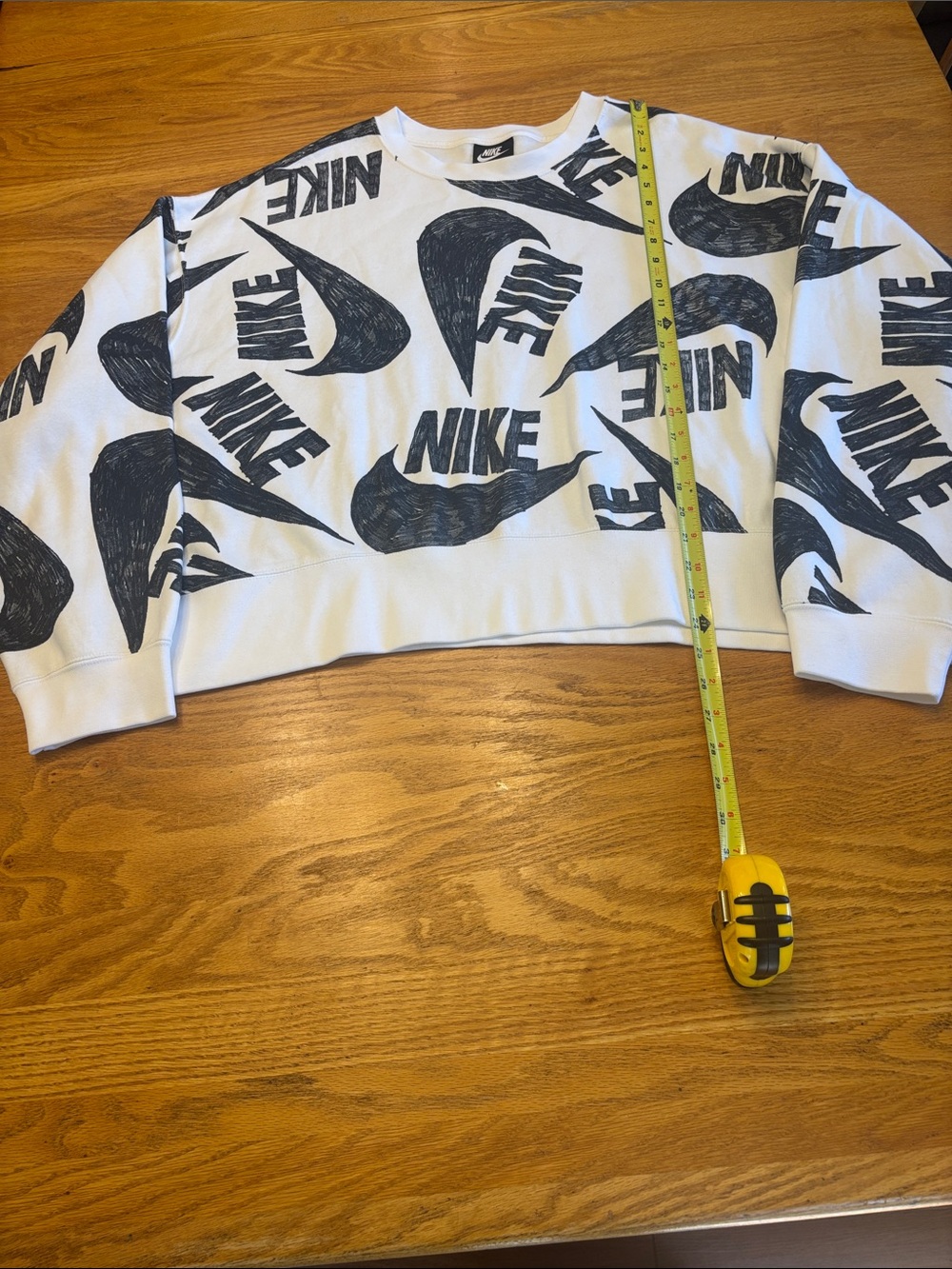 Women’s two piece Nike White Cropped Logo Sweatshirt with Black Nike Track Pants - Picture 6 of 10